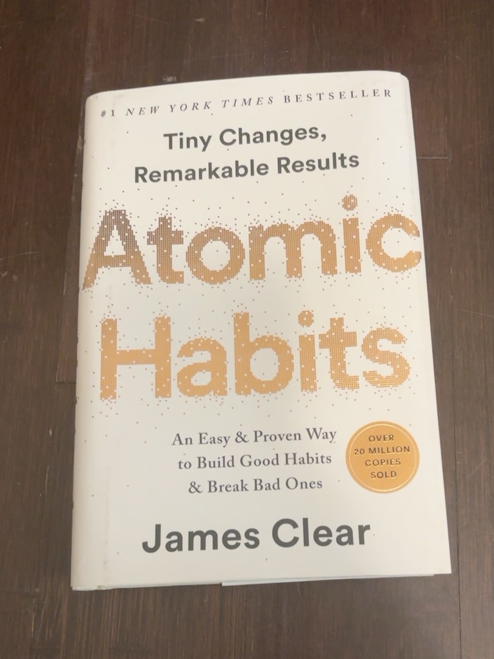 Atomic Habits - White/Cream Hardcover